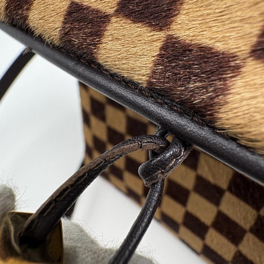 LOUIS VUITTON（ルイ・ヴィトン） ガゼル ハラコ ショルダーバッグ 