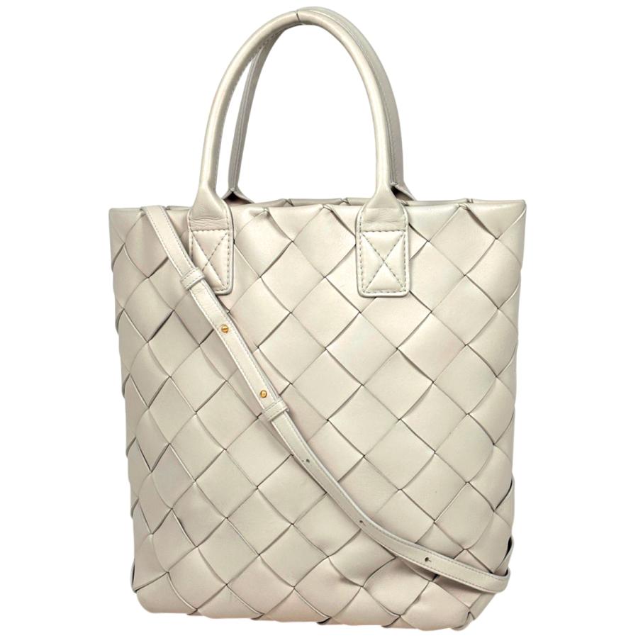 Bottega Veneta　ボッテガヴェネタ　トートバッグカバM　保存袋付き ボッテガヴェネタ BOTTEGAVENETA マキシイントレチャート カバ トート