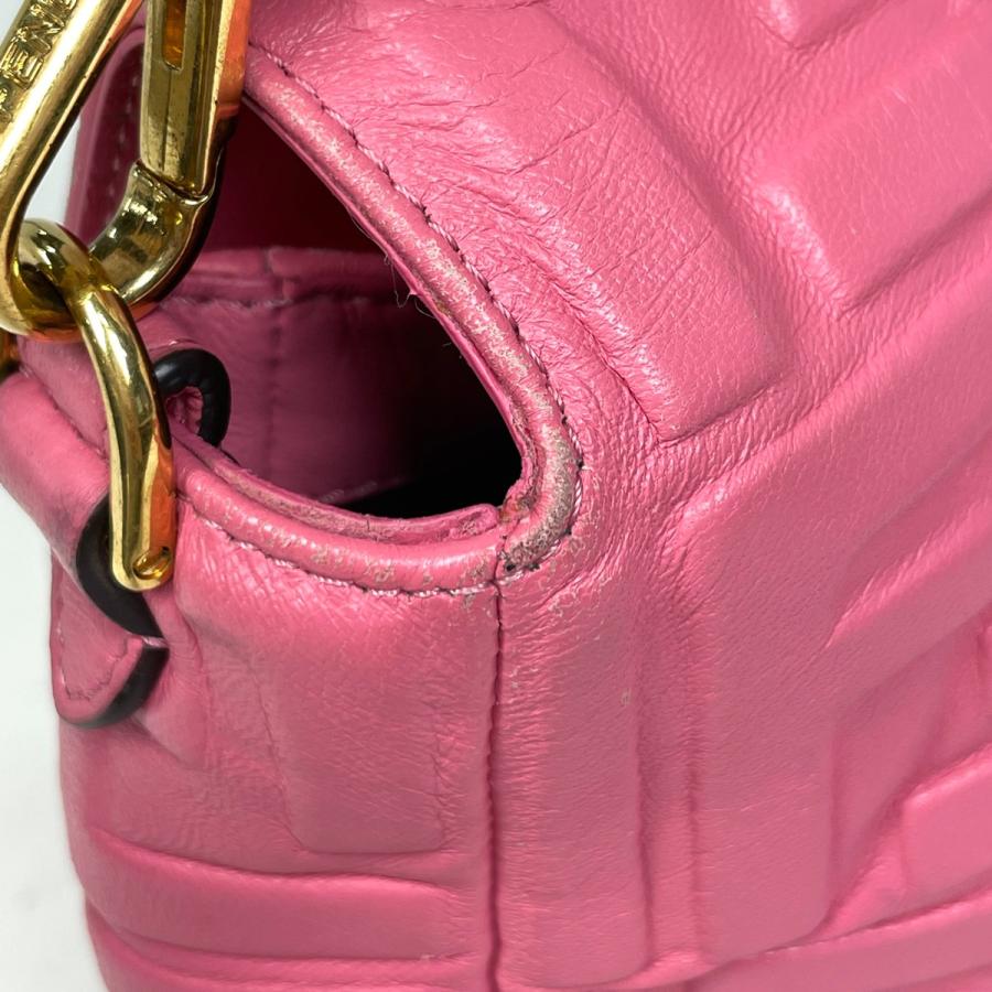 FENDI（フェンディ） ロゴ ショルダーバッグ 2WAY ハンドバッグ ズッカ