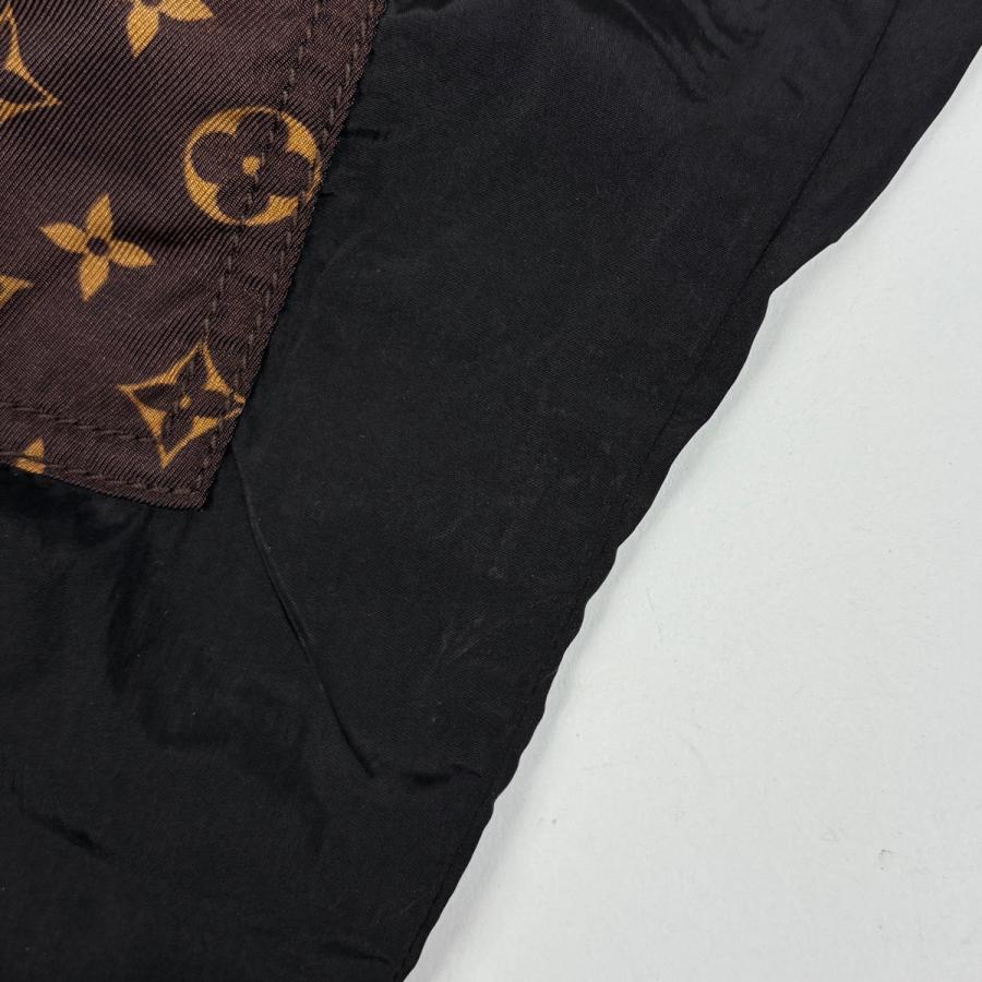 LOUIS VUITTON（ルイ・ヴィトン） モノグラム柄 トラックパンツ