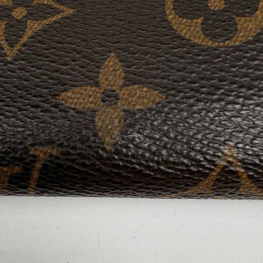 LOUIS VUITTON（ルイ・ヴィトン） ジッピー ウォレット ラウンドジップ