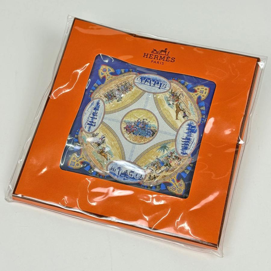 HERMES（エルメス） カレ90 CAVALIERS PEULS プール族の騎手 スカーフ