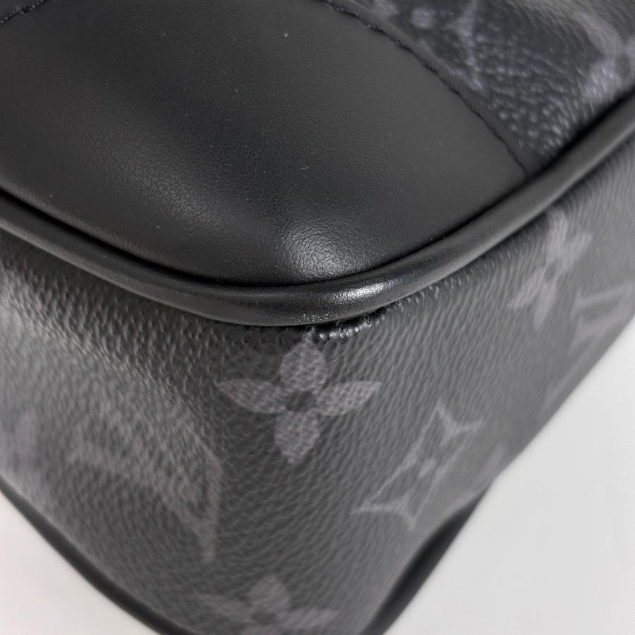 LOUIS VUITTON（ルイ・ヴィトン） ポルトドキュマン ヴォワヤージュ