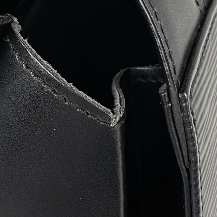 LOUIS VUITTON（ルイ・ヴィトン） ミニュイ ショルダーバッグ エピ