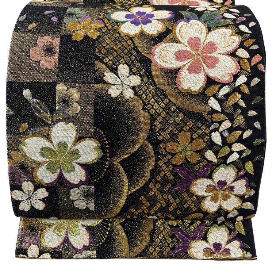 美品 袋帯 秀品 振袖向き 桜 花びら 箔 金糸 黒 六通 正絹 中古 