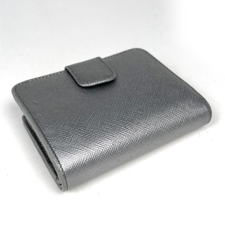 美品　PRADA プラダ　二つ折り　財布　シルバー金具　黒　レザー PRADA（プラダ） 二つ折り財布 サフィアーノレザー シルバー