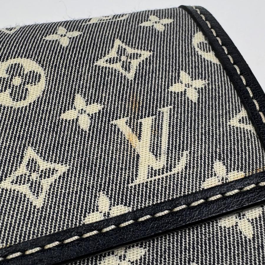 LOUIS VUITTON（ルイ・ヴィトン） ポルトフォイユ サラ 二つ折り 長