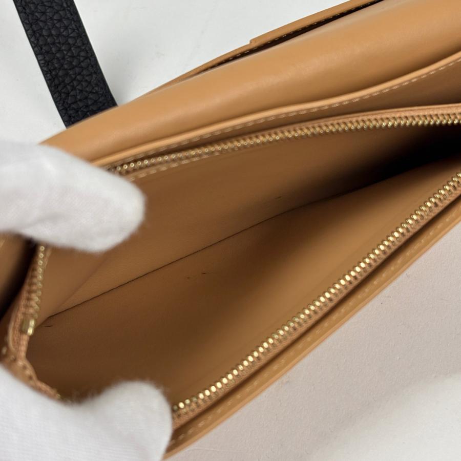 LOUIS VUITTON（ルイ・ヴィトン） ヴェルティカル ウォレット