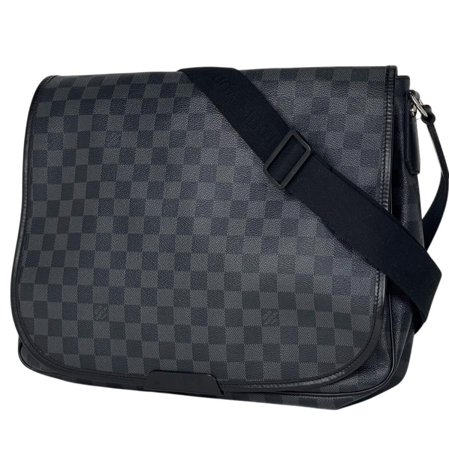 LOUIS VUITTON（ルイ・ヴィトン） ダニエルMM メッセンジャーバッグ