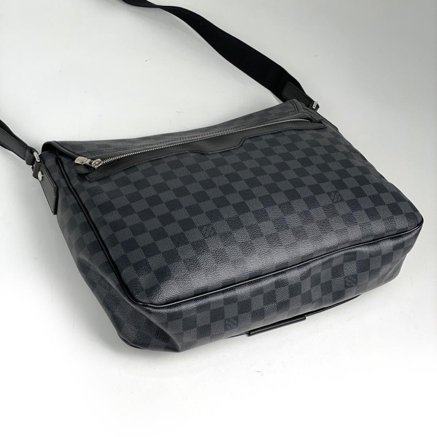 ルイヴィトン　ダミエ　グラフィット　メッセンジャーバッグ　ダニエル　ショルダー LOUIS VUITTON（ルイ・ヴィトン） ダニエルMM メッセンジャーバッグ