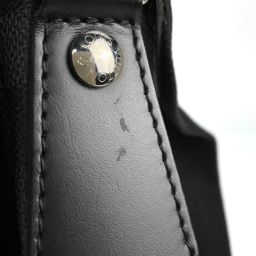 LOUIS VUITTON（ルイ・ヴィトン） ダニエルMM メッセンジャーバッグ