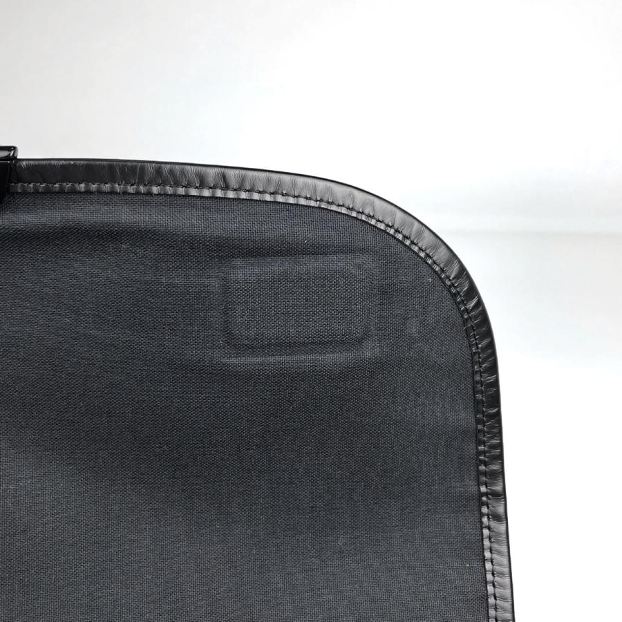 LOUIS VUITTON（ルイ・ヴィトン） ダニエルMM メッセンジャーバッグ