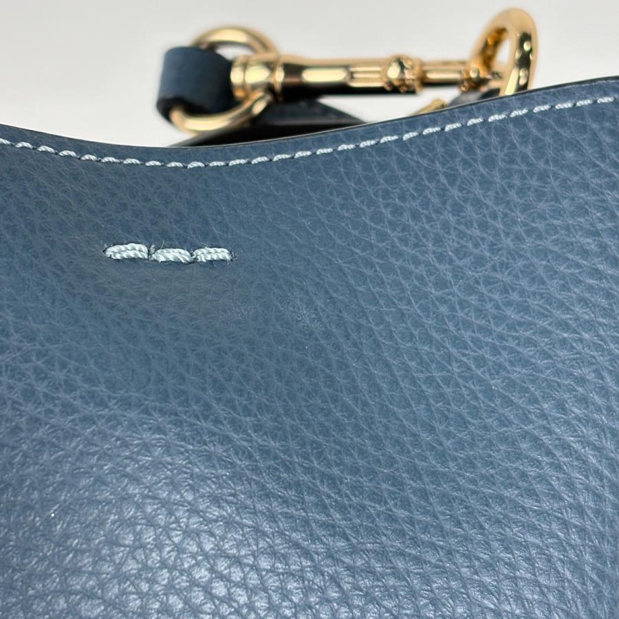 COACH（コーチ） ロゴ ショルダーバッグ ミニタウン レザー ブルー