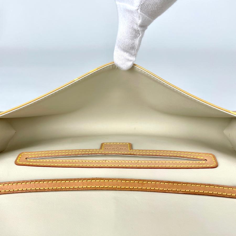 LOUIS VUITTON（ルイ・ヴィトン） ポシェット フルール ショルダー