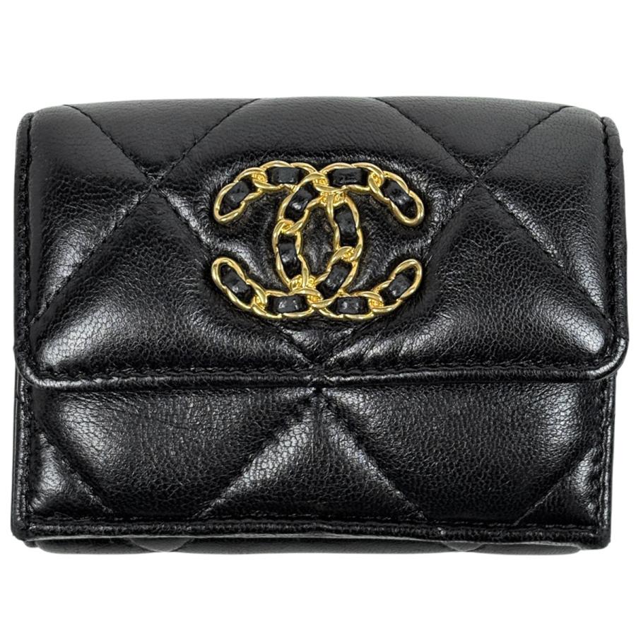 CHANEL（シャネル） ココマーク 二つ折り財布 シャネル19 スモール