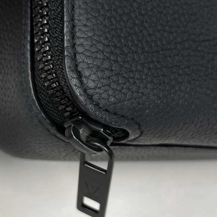LOUIS VUITTON（ルイ・ヴィトン） アルファ ウェアラブル ウォレット