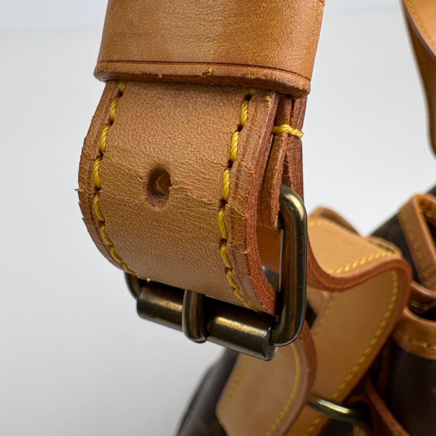 LOUIS VUITTON（ルイ・ヴィトン） プチ ノエ ショルダーバッグ 巾着型