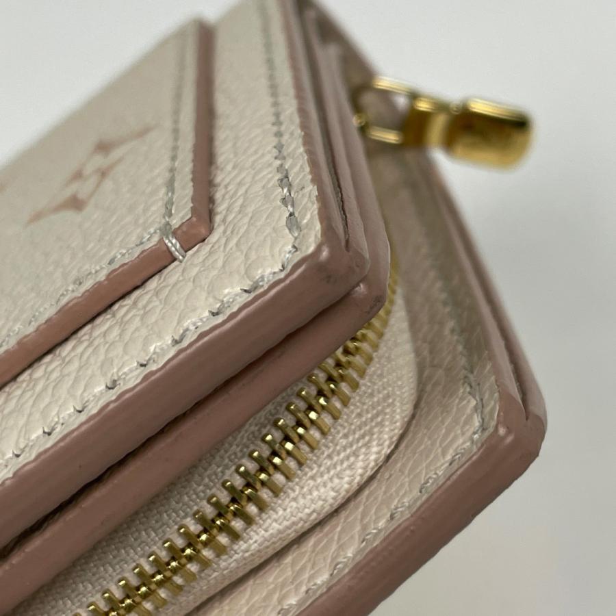 LOUIS VUITTON（ルイ・ヴィトン） ポルトフォイユ クレア 二つ折り財布