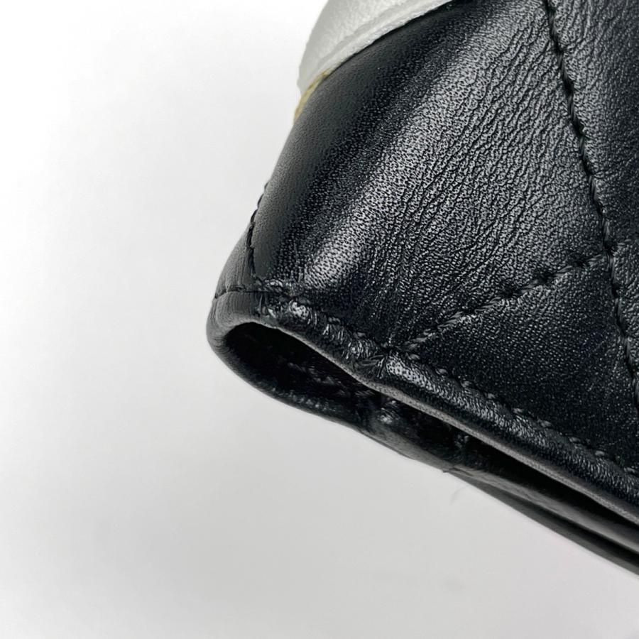CHANEL（シャネル） 二つ折り財布 カンボンライン ココマーク レザー
