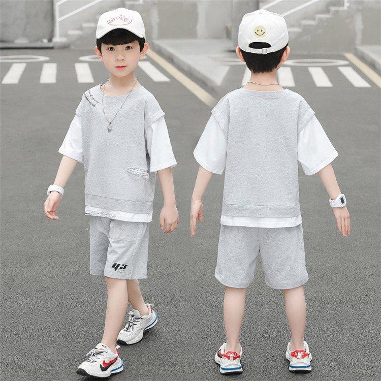 ジャージ キッズ 男子 上下 半袖 夏服 子供服 セットアップ トップス Tシャツ 半袖 ハーフパンツ 半ズボン スポーツウェア カジュアル 可愛い 全国宅配無料