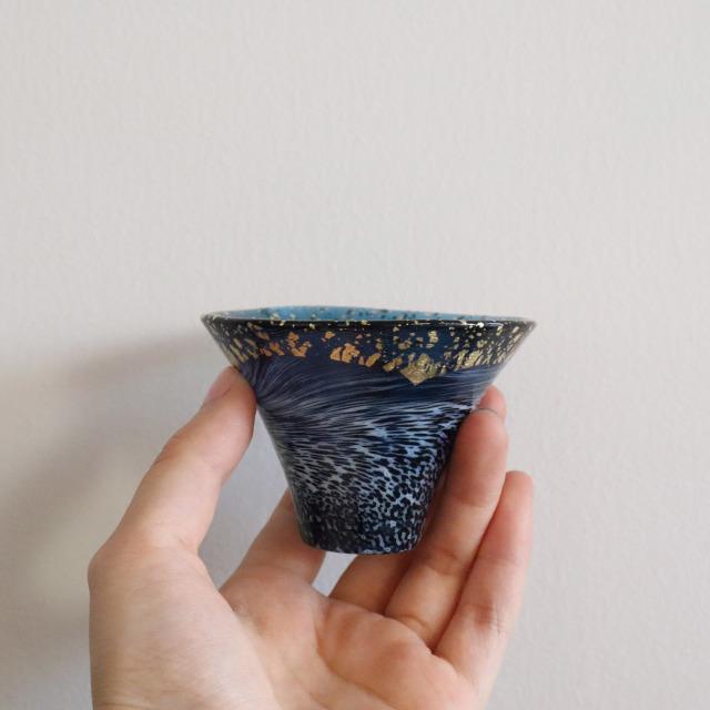 富士山金紺（白まぶし） 65cc / 丸モ高木陶器 |  | 02