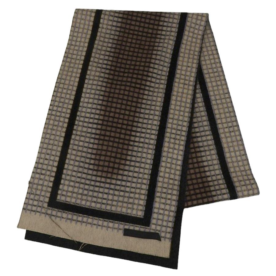 PRADA ♡チェック柄マフラー♡140×20センチ PRADA（プラダ） 総柄 マフラー 格子柄 チェック柄 小物 レディース