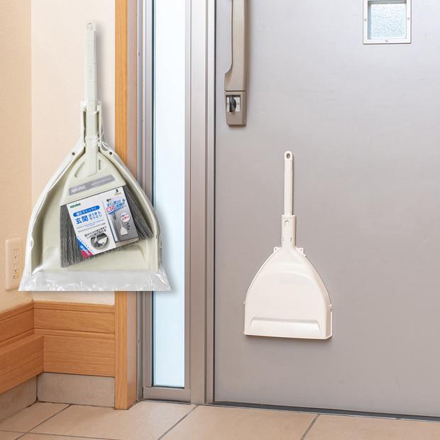 チリトリ付き外ほうき 玄関ほうき ちりとり 全長44cm 玄関ドアに磁石で貼り付けて収納 細かい砂ホコリも掃ける 化繊ホーキ Pk146 アズマ工業 お掃除のアズマ工業 直営ショップ 通販 Yahoo ショッピング