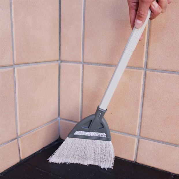 外ほうき ミニブルーム 穂幅cm 全長52cm 屋外 玄関用 コンクリート タイルに 細かい砂も掃ける アズマ工業 4419 お掃除のアズマ工業 直営ショップ 通販 Yahoo ショッピング