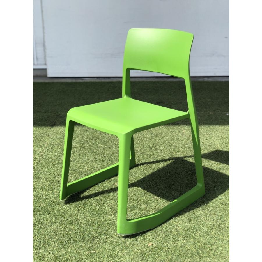 スタッキングチェア Vitra tip ton グリーン Vitra（ヴィトラ）TIP TON CHAIR（ティプトンチェア）76