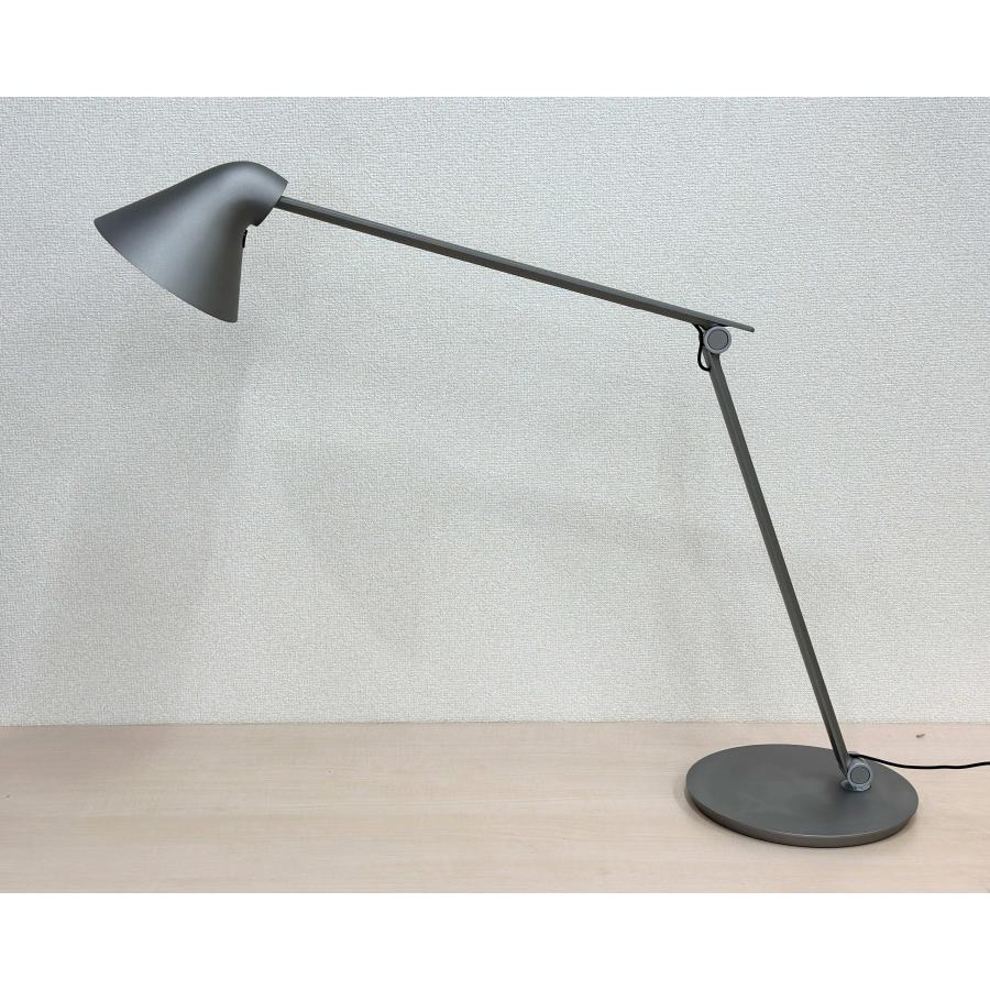 ジャンク品□Louis Poulsen/ルイスポールセン□テーブル照明 NJP ジャンク品□Louis Poulsen/ルイスポールセン□テーブル照明 NJP