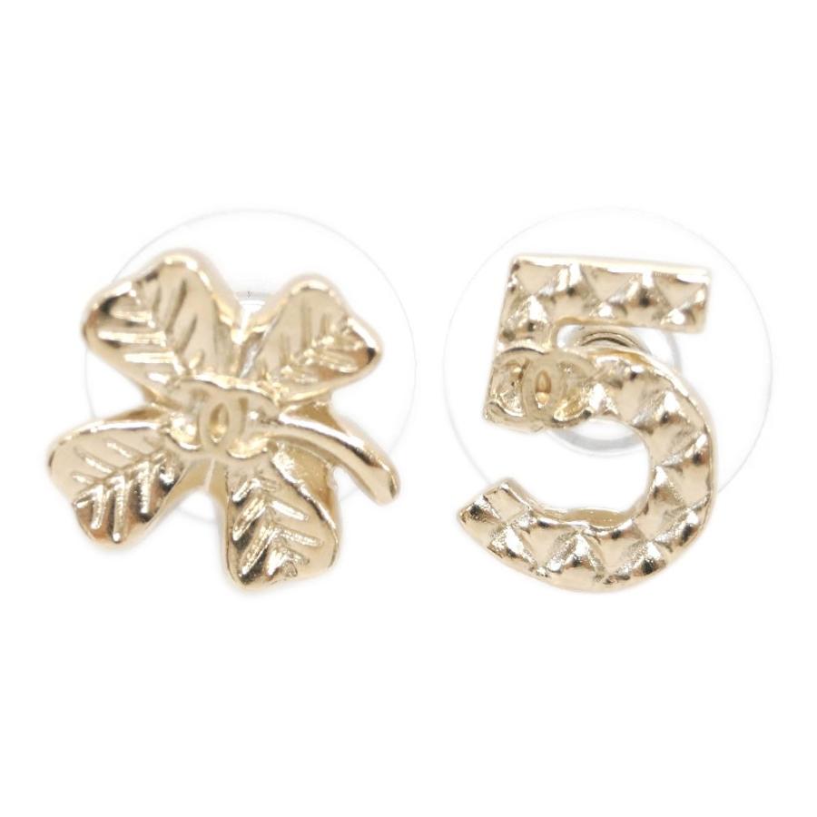 特売 シャネル ピアス Ab3064 Chanel ココ Cc クローバー No 5 ゴールド 紙袋付き Ab3064 買付道 Jjブランド専科 通販 Yahoo ショッピング 海外正規品 Askrenzo Com