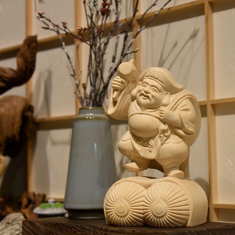 大黒天　新品　美品　仏像　木彫　商売繁盛　柘植　開運 木彫り仏像 【小仏】柘植三面出世大黒天 淡彩色 比叡山形三面大黒天