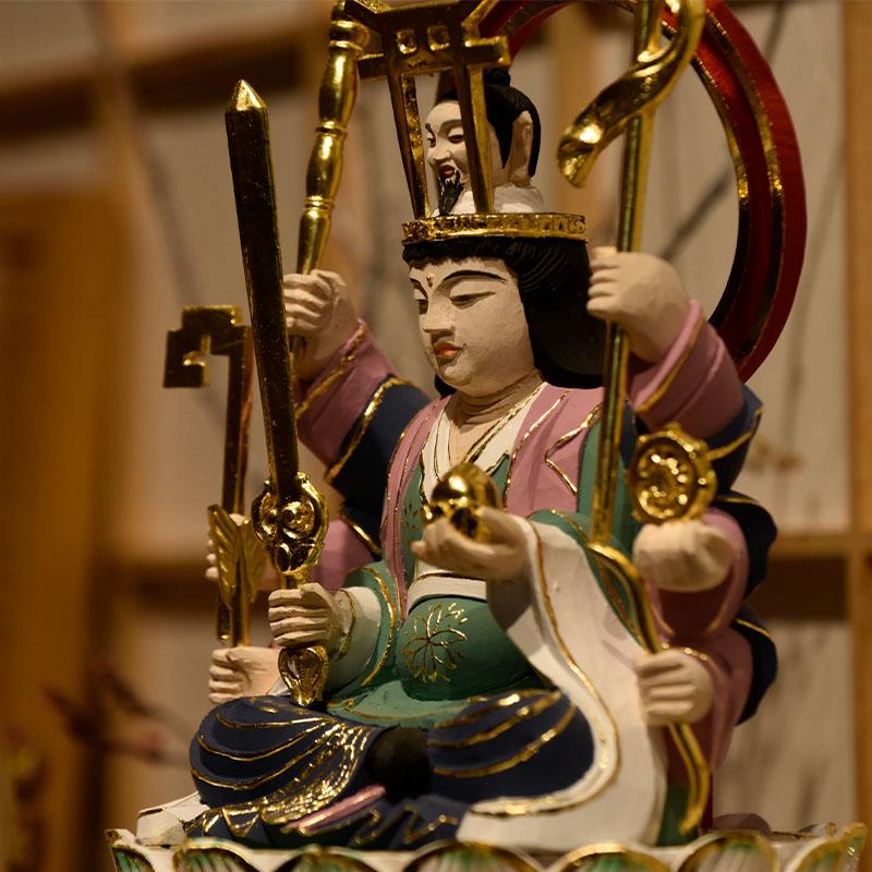 木彫り仏像−宇賀八臂弁財天（弁才天）│桧木│坐2.5寸│極彩色│総高