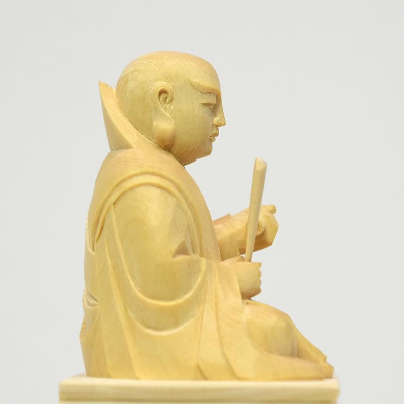 木彫り仏像 『日蓮宗』 桧木日蓮上人坐2.0寸 : 海宇工芸館 Yahoo!店