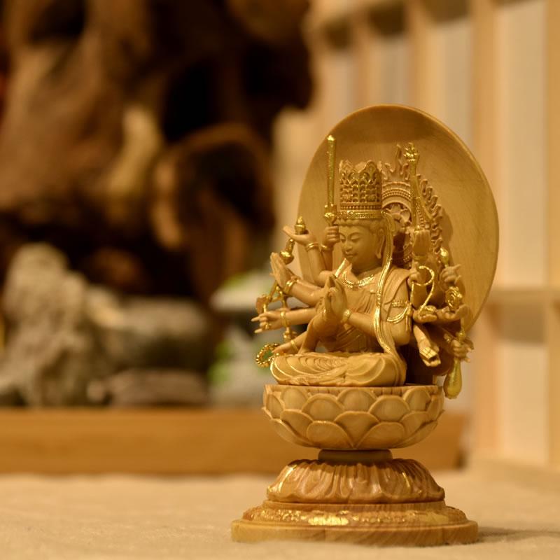 木彫り仏像-小仏 【准胝観音菩薩】 柘植(ツゲ) 金泥仕様 安産 木彫り仏像-小仏 【准胝観音菩薩】 柘植(ツゲ) 金泥仕様 安産