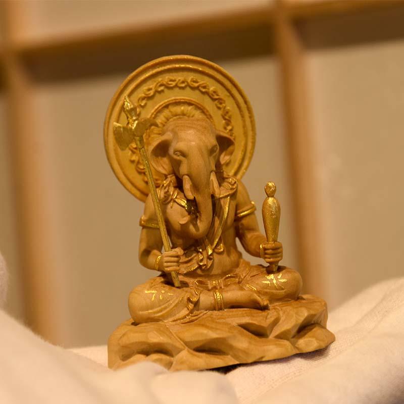 木彫り 仏像 【小仏】柘植歓喜天（聖天）単身坐像 金泥 総高5.8cm ※桐