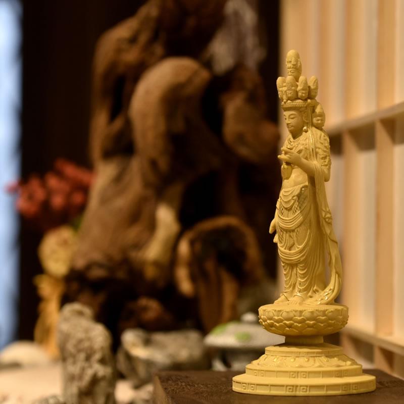木彫り仏像-小仏 柘植向源寺形【十一面観音菩薩立像】 金泥仕様 木彫り仏像-小仏 柘植向源寺形【十一面観音菩薩立像】 金泥仕様