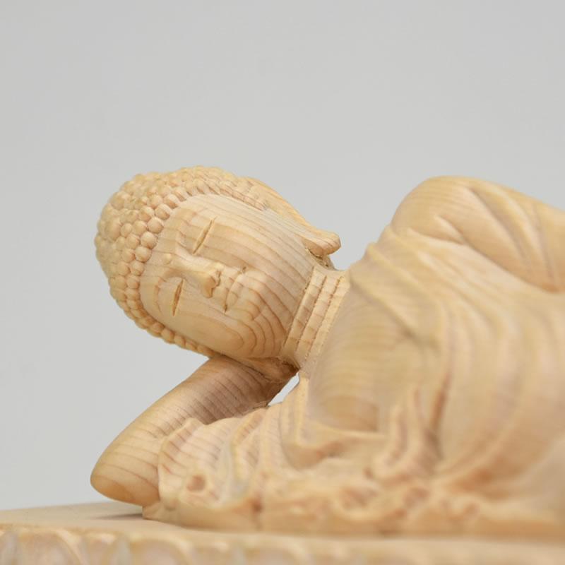 木彫り仏像 【釈迦如来涅槃像】桧木 5.0寸 : 海宇工芸館 Yahoo!店