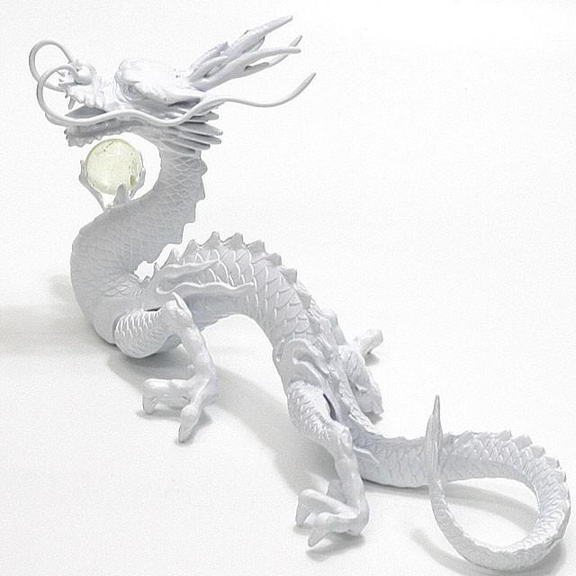 開運 龍 願い龍 白龍 ホワイトドラゴン 置物 風水グッズ シトリン丸玉 水杯 黒台座 3点セット付き 白蛇 ドラゴンボール 辰 竜 開運グッズ 風水インテリア 0n 2w2q U8hd 風水ザ ワールド 開運浄化専門店 通販 Yahoo ショッピング