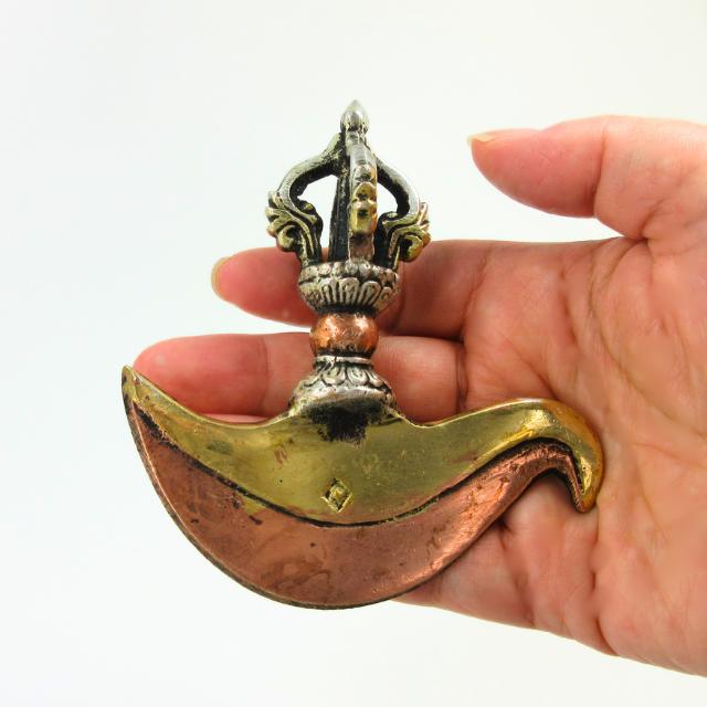 カルタリ 金剛斧 金剛杵 曲刀 高さ約9．5cm 3カラー 銅 宝斧