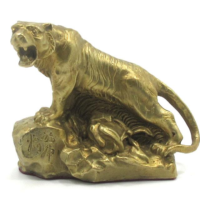 虎 置物 トラ 干支 寅の置物 とら 虎置物 風水の上山虎 十二支の寅 四
