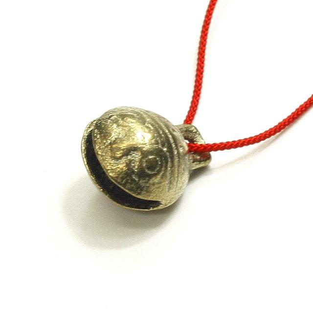 風水アイテム 牛鈴 M 貔貅 ひきゅう ヒキュウ 鈴 : 仏具・天然石