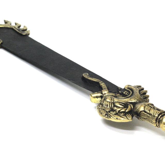 密教法具 不動明王の剣 倶利伽羅剣 龍の剣 大 約３７ ３９ｃｍ 文殊剣 龍 炎剣 ドラゴン剣 カドゥガ くりからけん 五鈷杵 五鈷剣 金剛剣 仏具 Hz Pof4 Ejlg 風水ザ ワールド 開運浄化専門店 通販 Yahoo ショッピング