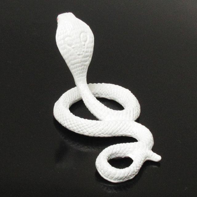 風水 白蛇 置物 へび 弁財天 白蛇の置物 しろへび 小サイズ 奥行き約６ｃｍ 白龍 水神 ヘビ 十二支 巳 干支 金運 開運 グッズ アイテム 縁起物 インテリア Whitenake 6037 天然石風水ワールド 開運浄化専門店 通販 Yahoo ショッピング