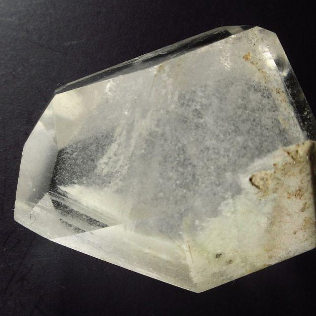 天然石 水晶ポイント ファントム水晶 高さ約2．7cm 重さ約19g