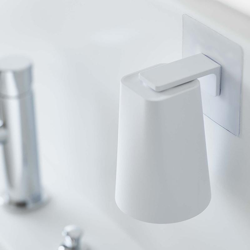 マグネット収納 壁面収納 はみがきコップ 洗面所 おしゃれ コップスタンド 白 黒 山崎実業 フィルムフックマグネットタンブラー タワー 1029 Ffmt カジタノ 収納 洗濯 掃除 家事の店 通販 Yahoo ショッピング