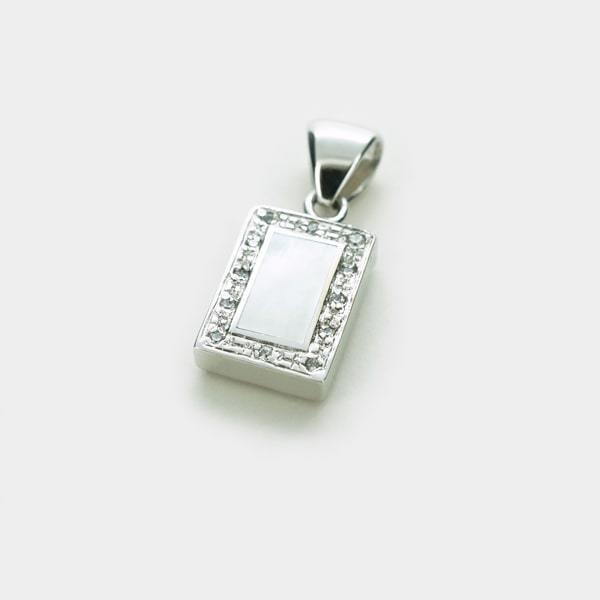 新版 K18 ホワイトゴールド キュービックジルコニア ペンダントトップ イタリア製 最安値挑戦 Www Doctor Plan Com