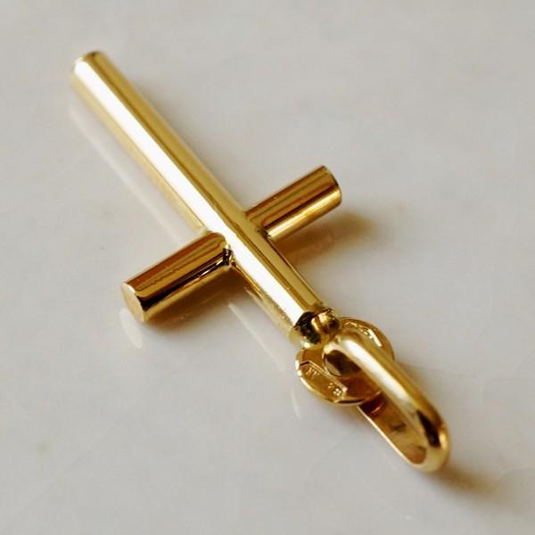 UNOAERRE（ウノアエレ） K18 イエローゴールド クロス ペンダント