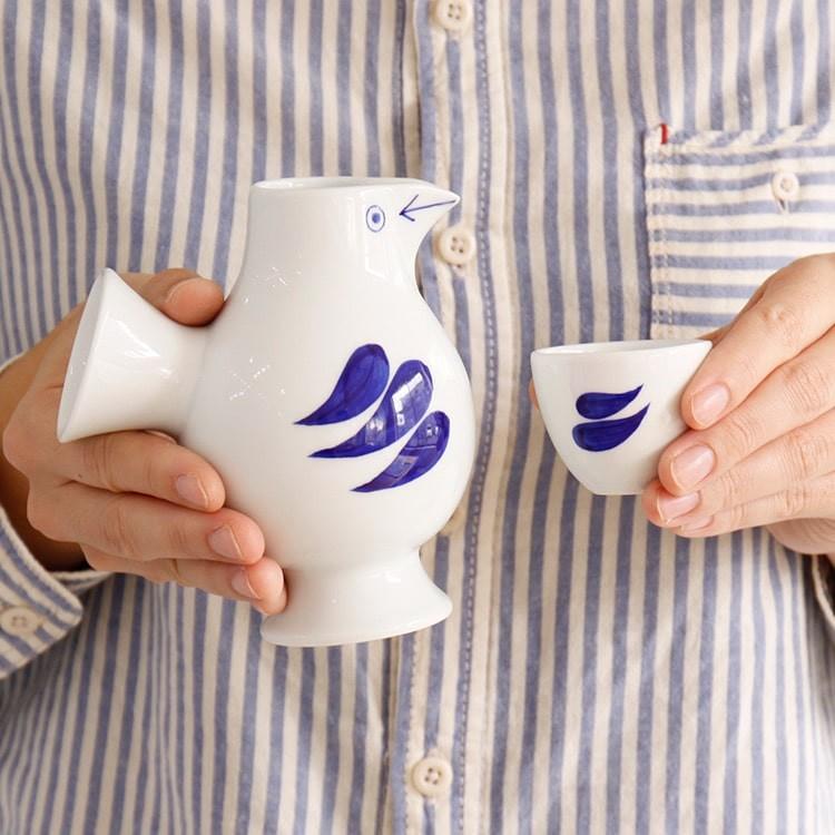 徳利とお猪口 Lisalarson リサラーソン おさけとり 北欧 雑貨 お酒 和食器 テイスト 送料無料 プレゼント ギフト おしゃれ かわいい おちょこ とっくり C81ll314 楽しいインテリア北欧雑貨店 Kakko 通販 Yahoo ショッピング