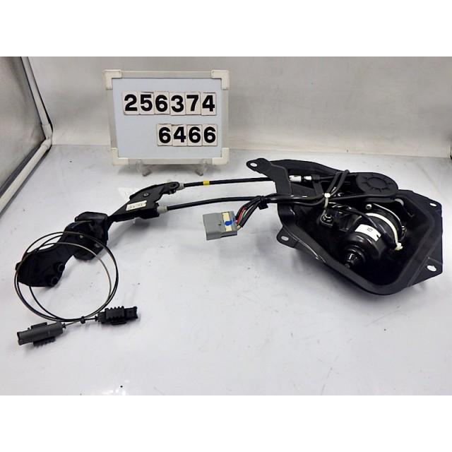 セレナ セレナハイウェイスター DAA-HFC26 左パワースライドドア